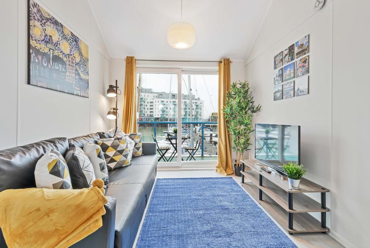 On The Water With Free Parking - By My Getaways Lejlighed Brighton Eksteriør billede